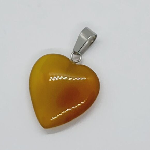 Yellow Orange Agate Heart Pendant 22x20x6mm - Picture 2 of 3